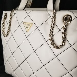 Guess White  Quilted Shoulder Bag